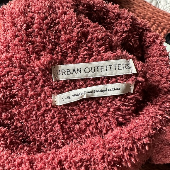 Urban Outfitters Sweater - Picture 2 of 2